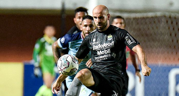 FT: Hajar Persela, Persib Sapu Bersih Seri Kedua dan Gusur Bhayangkara FC dari Puncak Klasemen